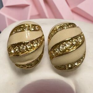 Vintage Elegant Cream and Gold Toned Enamel Earrings